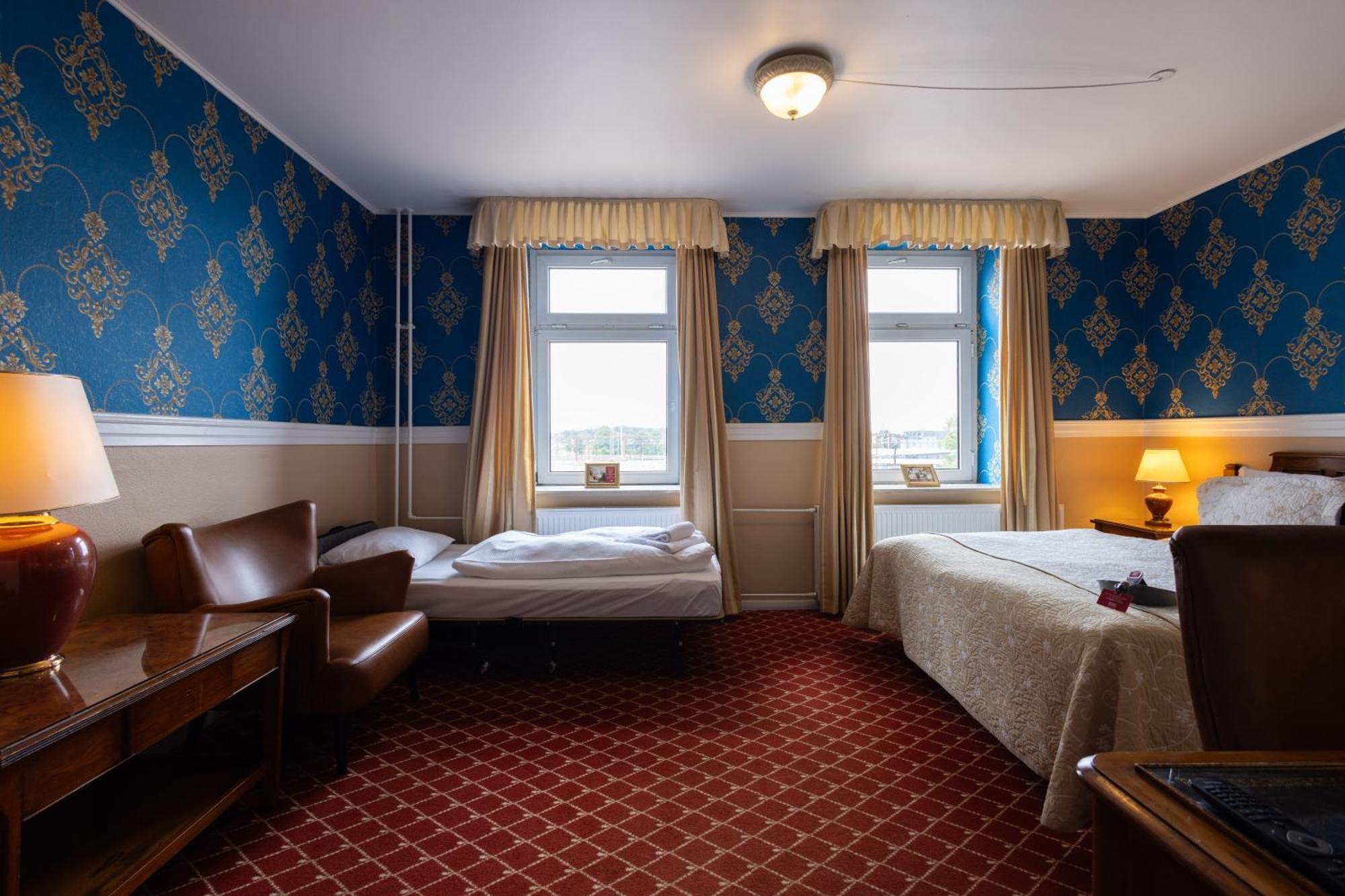 Double or Twin Room Extra Bed