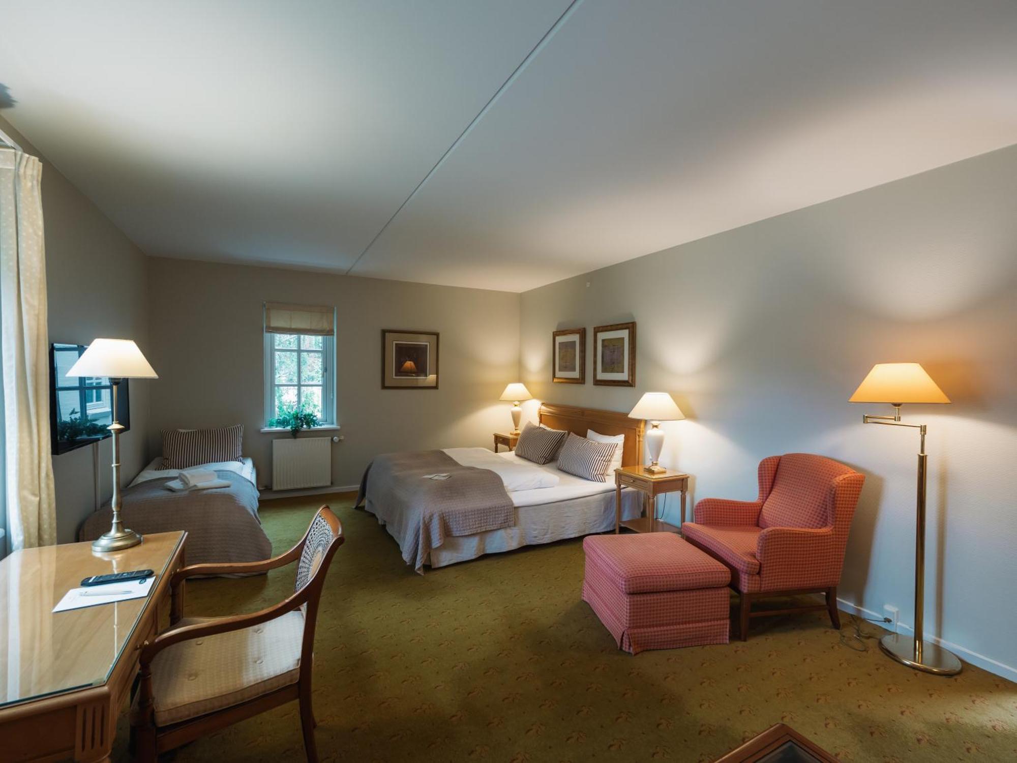 Deluxe Double or Twin Room